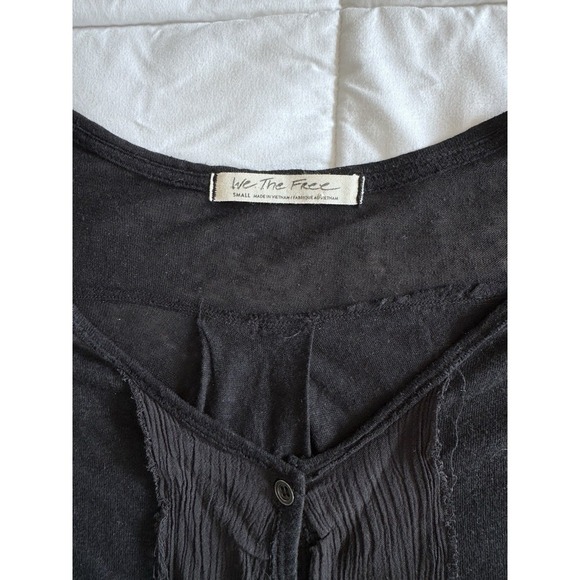 We The Free Black Blouse Cardigan Women's Size Small Black Button Down - Picture 4 of 8